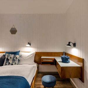 Hotel Historique Chez Elsy - Crans-Sapins